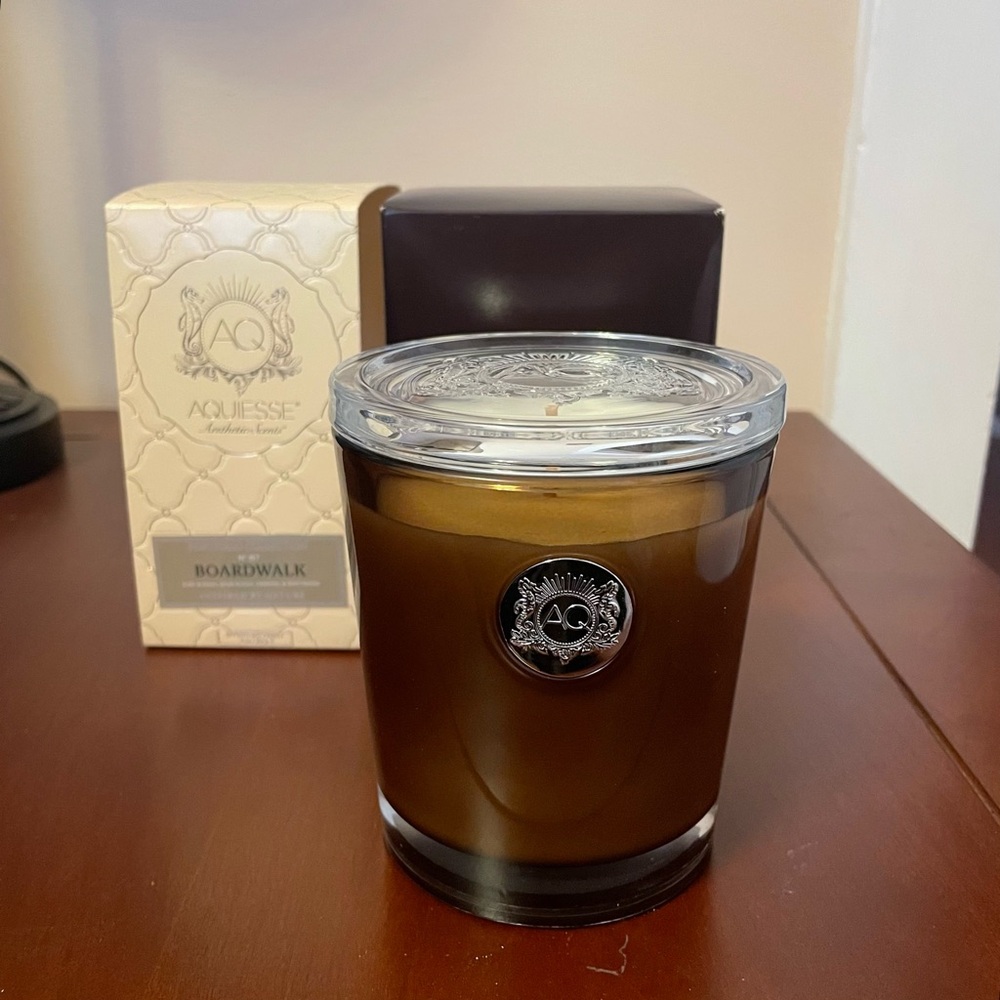 NIB New AQUIESSE “BOARDWALK” 11 OZ. SCENTED SOY WAX CANDLE Sand Sun Driftwood - Picture 2 of 14